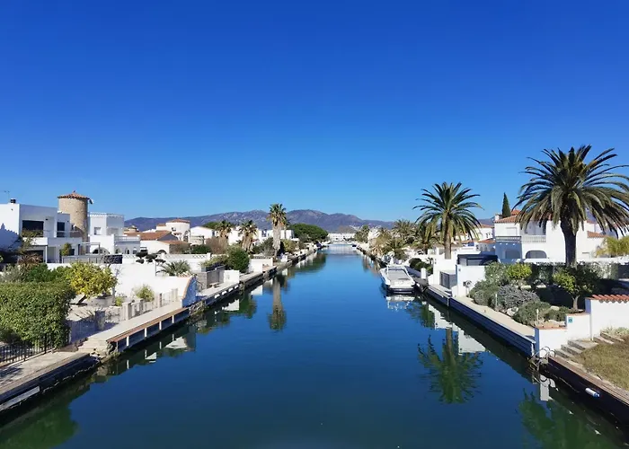 Leon Inmo Ancora - 15804 Apartment Empuriabrava