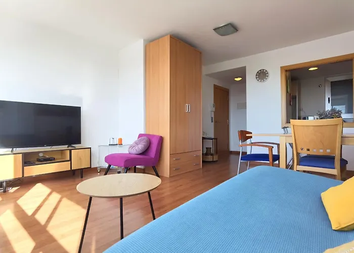 Leon Inmo Ancora - 15804 Apartment